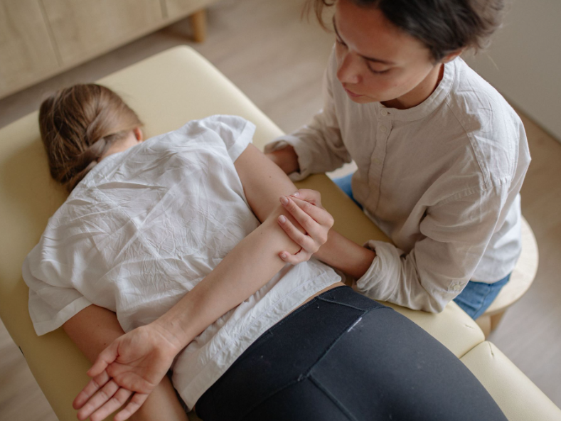 Comment se déroule une évaluation en physiothérapie : les étapes expliquées